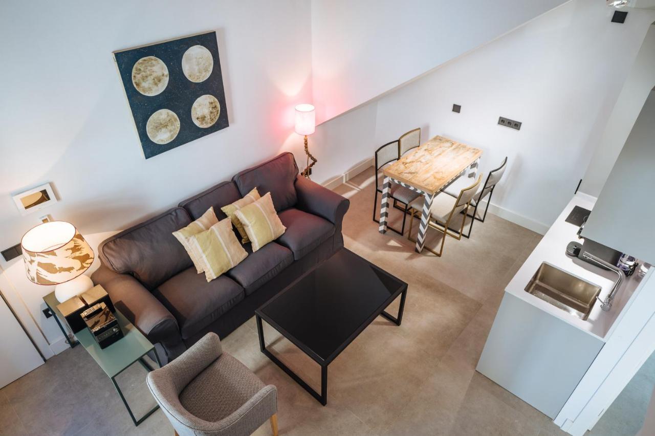 Apartamentos Montevideo 6 Sevilla Kültér fotó