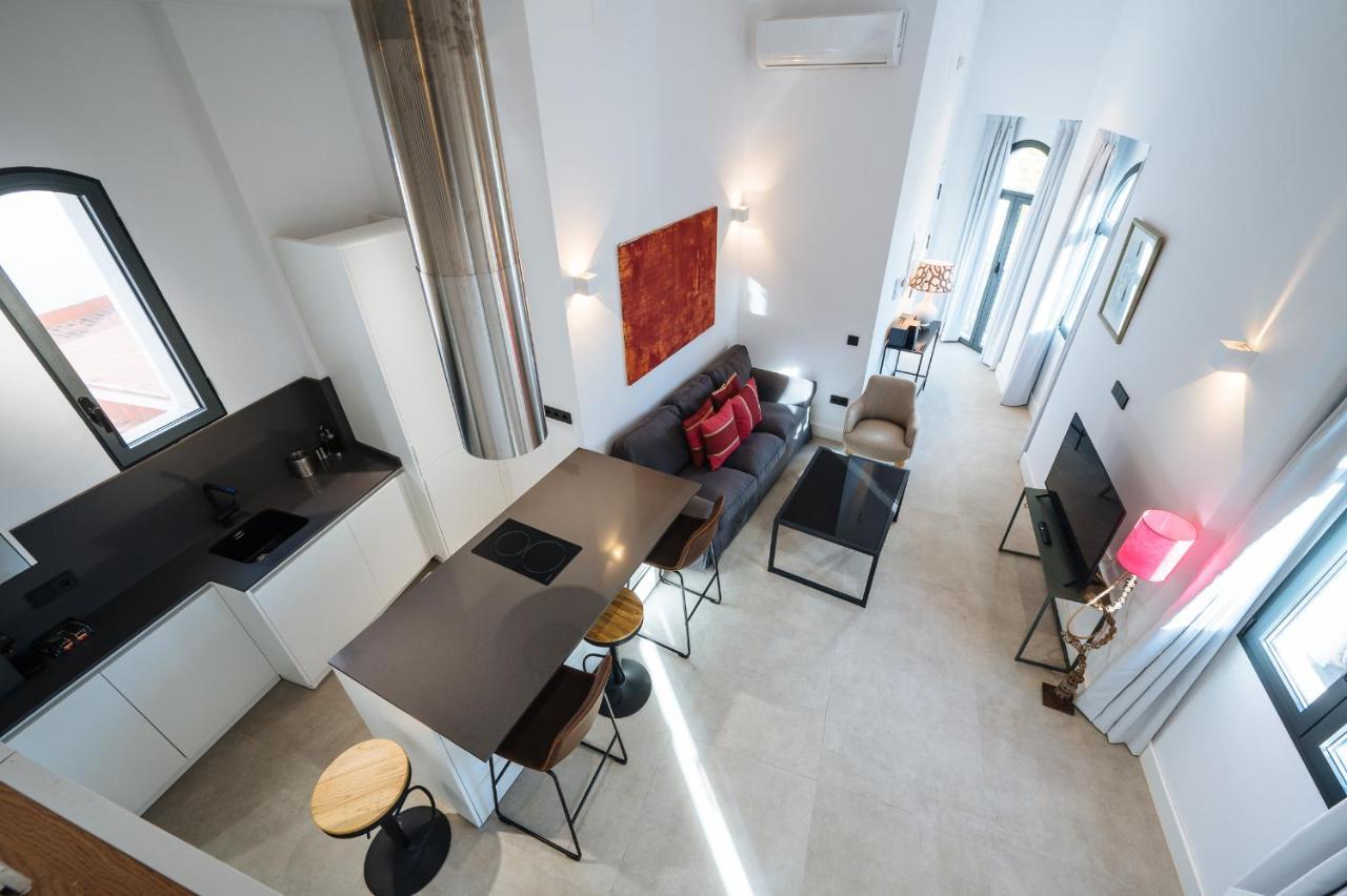 Apartamentos Montevideo 6 Sevilla Kültér fotó