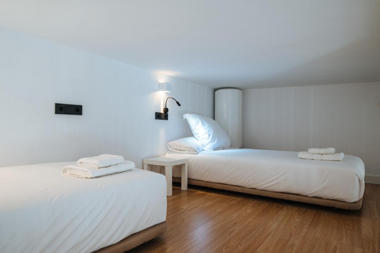 Apartamentos Montevideo 6 Sevilla Kültér fotó