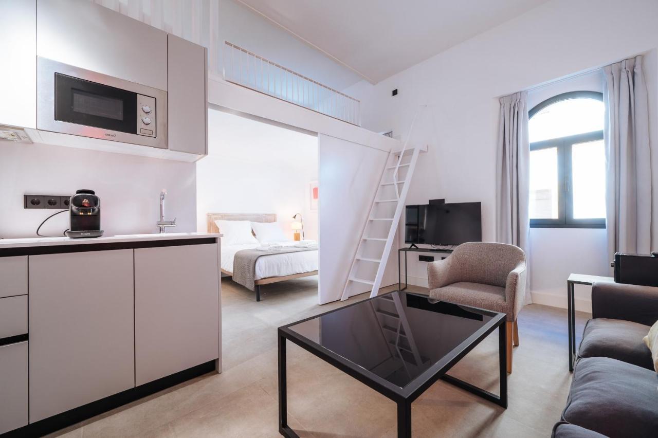 Apartamentos Montevideo 6 Sevilla Kültér fotó