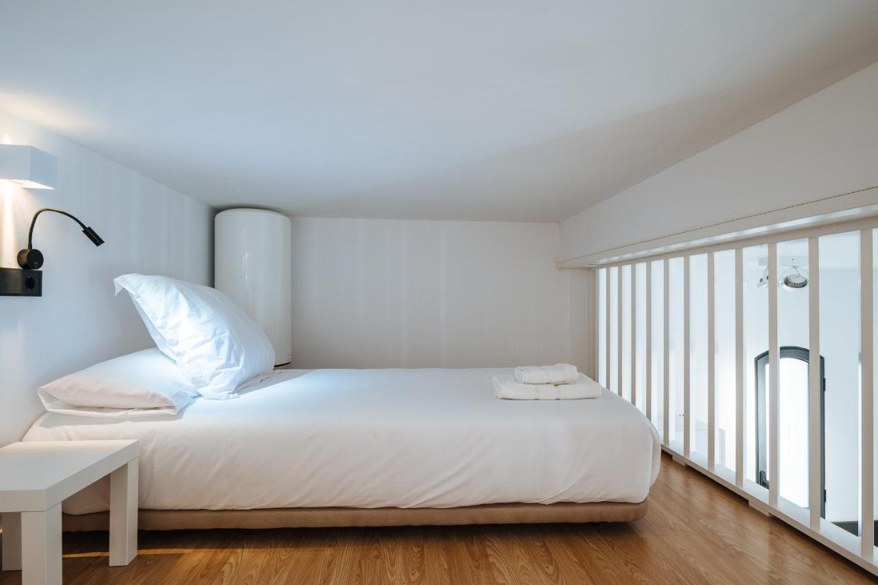 Apartamentos Montevideo 6 Sevilla Kültér fotó