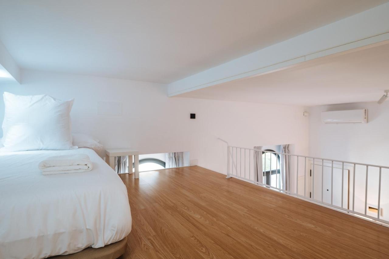 Apartamentos Montevideo 6 Sevilla Kültér fotó