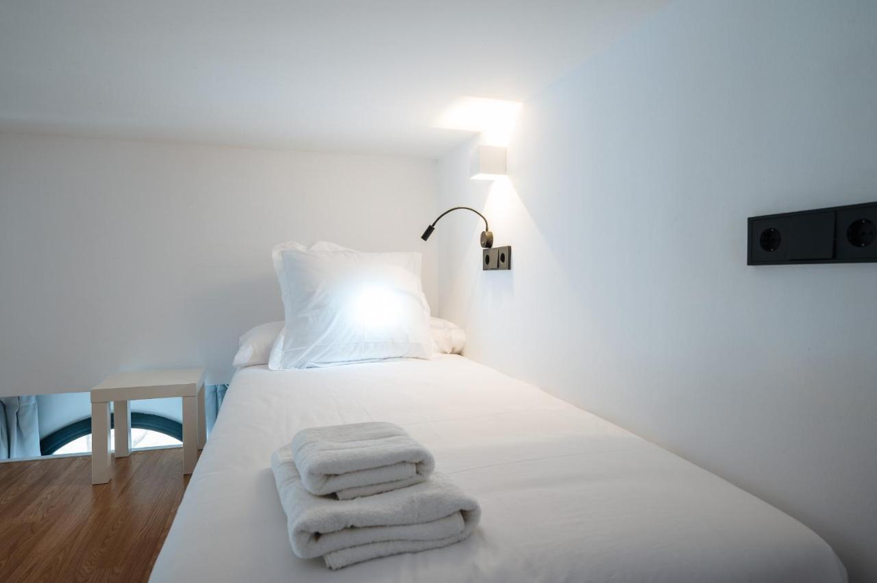 Apartamentos Montevideo 6 Sevilla Kültér fotó