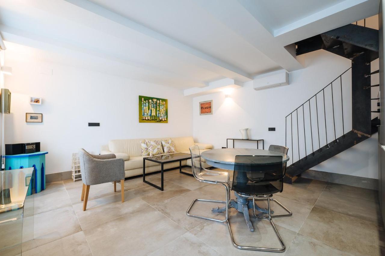 Apartamentos Montevideo 6 Sevilla Kültér fotó